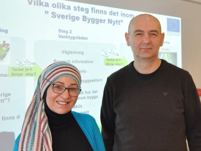 Sada Ali och Besnik Morina från Arbetsförmedlingen presenterar ESF-projektet Sverige Bygger Nytt.